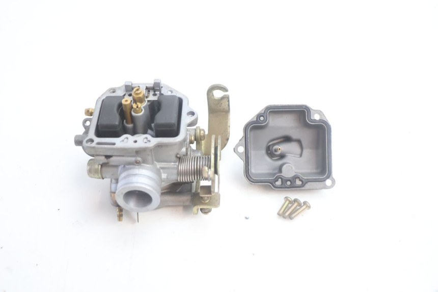 photo de CARBURADOR PEUGEOT KISBEE 4T 50 (2010 - 2017) - Estado de la superficie y material