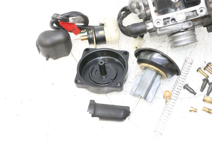 photo de CARBURADOR PIAGGIO LIBERTY 125 (1998 - 2008) - Detalles de los puntos de fijación