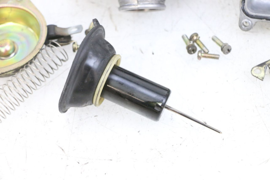 photo de CARBURADOR KYMCO LIKE 125 (2009 - 2016) - Inspección visual detallada