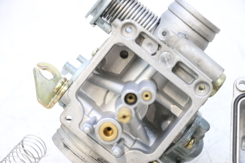 photo de CARBURADOR KEEWAY MATRIX RX9 125 (2006 - 2007) - Enfoque en la estructura