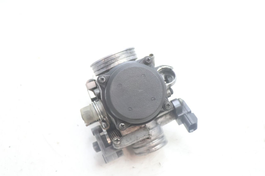 photo de CARBURADOR PIAGGIO MP3 125 (2006 - 2014) - Detalles de los puntos de fijación