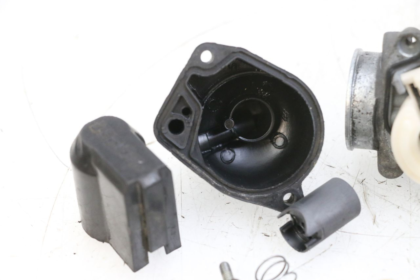 photo de CARBURADOR PIAGGIO NEW TYPHOON 50 (2018 - 2021) - Inspección visual detallada