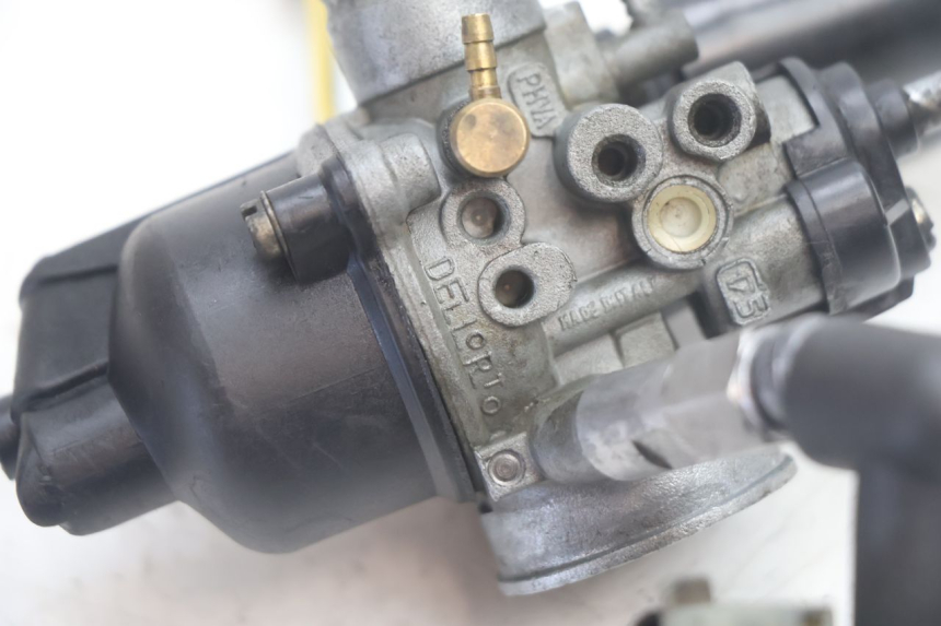 photo de CARBURADOR PIAGGIO NEW TYPHOON 50 (2018 - 2021) - Primer plano técnico