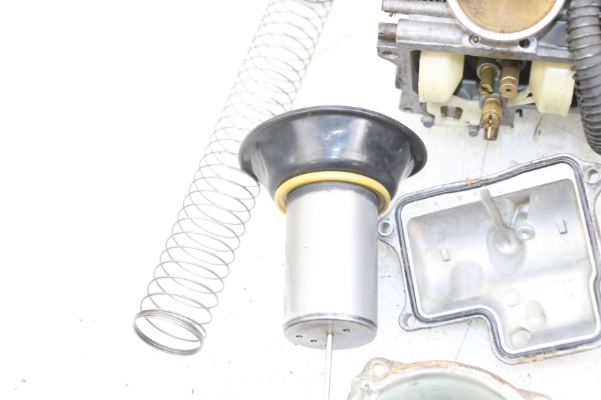 photo de CARBURADOR HONDA NTV DEAUVILLE 650 (1998 - 2001) - Enfoque en la estructura