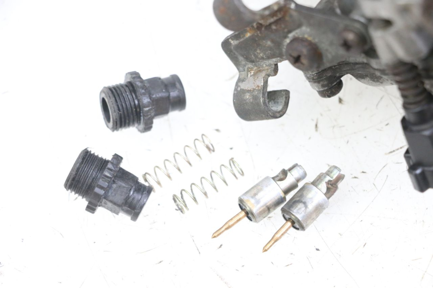 photo de CARBURADOR HONDA NTV DEAUVILLE 650 (1998 - 2001) - Otra perspectiva