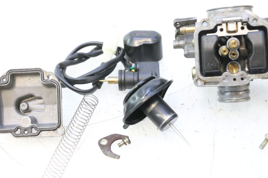 photo de CARBURADOR VASTRO R-ONE 4T 50 (2014 - 2022) - Primer plano de alta resolución