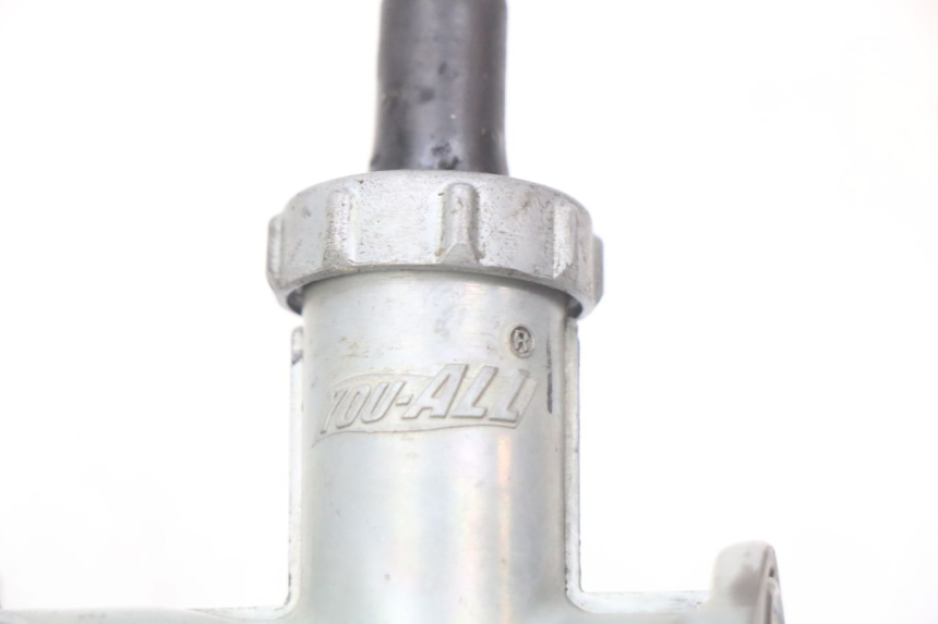 photo de CARBURADOR APOLLO RFZ 125 - Primer plano técnico