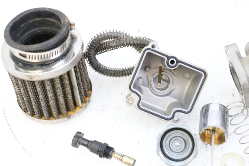 photo de CARBURADOR APOLLO RFZ 125 - Zoom sobre los componentes