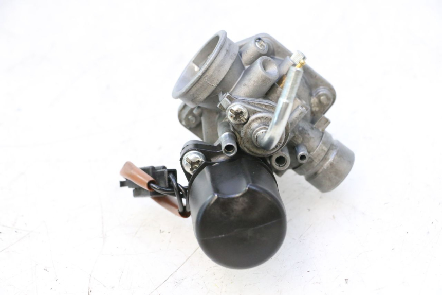 photo de CARBURADOR TNT MOTOR ROMA 10' 2T 50 (2011 - 2018) - Primer plano técnico