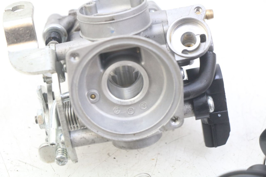 photo de CARBURADOR TNT MOTOR ROMA 10' 4T 50 (2019 - 2022) - Otra vista del artículo
