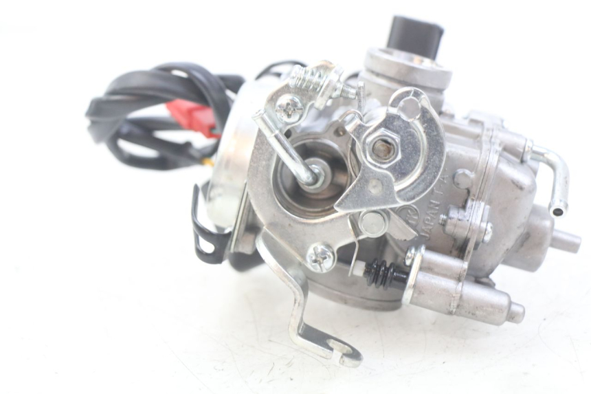 photo de CARBURADOR TNT MOTOR ROMA 10' 4T 50 (2019 - 2022) - Detalles de los puntos de fijación