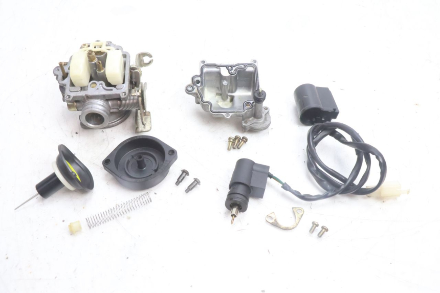 photo de CARBURADOR TNT MOTOR ROMA 10' 4T 50 (2007 - 2018) - Detalles de los puntos de fijación