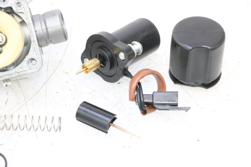 photo de CARBURADOR TNT MOTOR ROMA 12' 2T 50 (2007 - 2018) - Características distintivas
