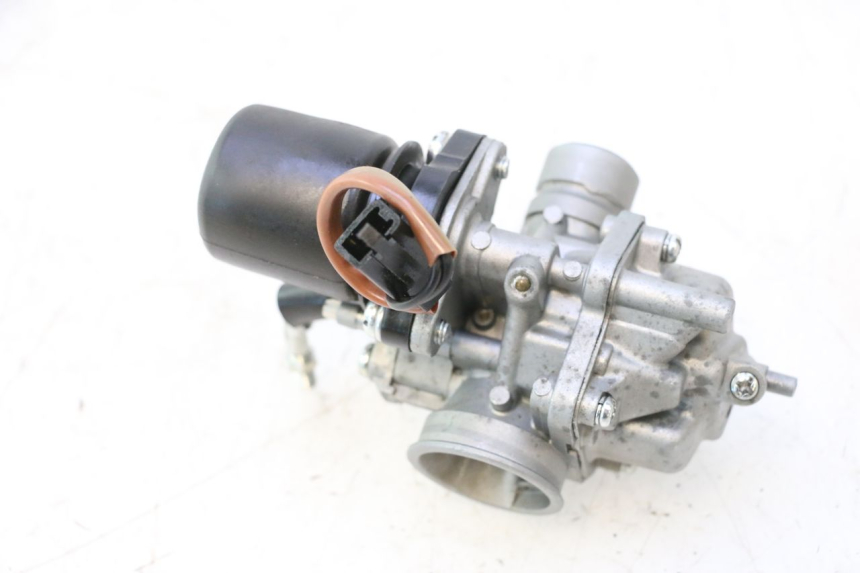 photo de CARBURADOR TNT MOTOR ROMA 12' 2T 50 (2007 - 2018) - Primer plano técnico