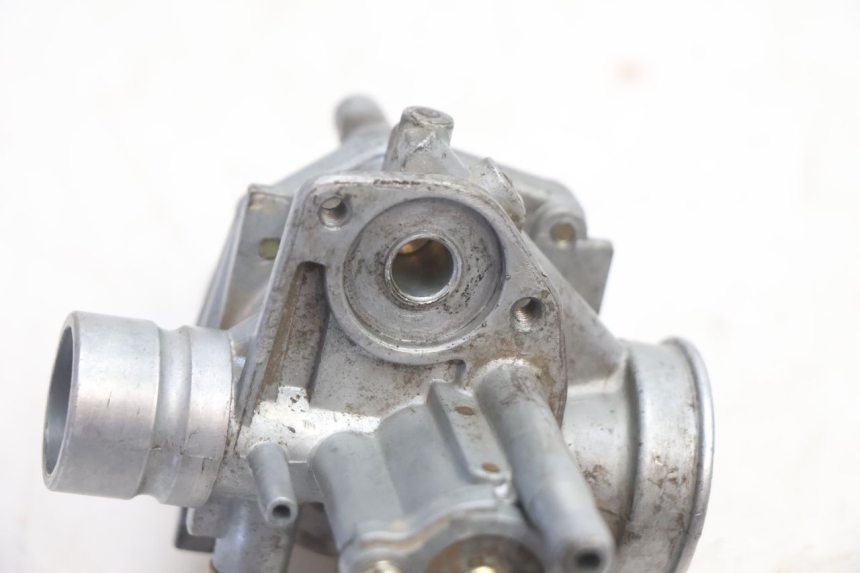photo de CARBURADOR KEEWAY RY6 2T 50 (2011 - 2019) - Detalles de los puntos de fijación