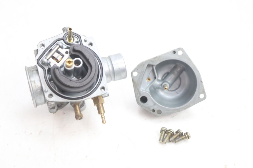 photo de CARBURADOR KEEWAY RY6 2T 50 (2011 - 2019) - Estado de la superficie y material
