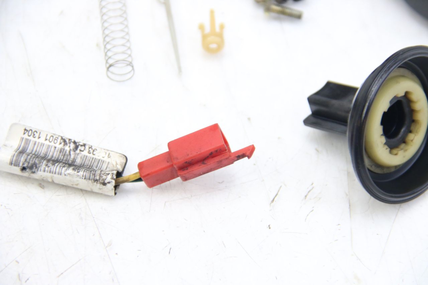 photo de CARBURADOR APRILIA SCARABEO 4T 50 (2009 - 2017) - Inspección visual detallada