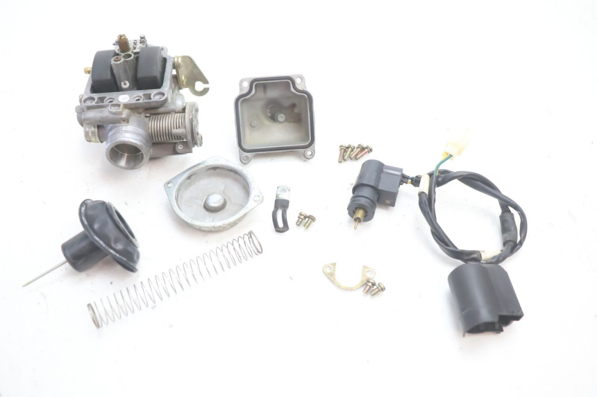 photo de CARBURADOR FYM SCOOTERONE 125 (2006 - 2008) - Estado de la superficie y material