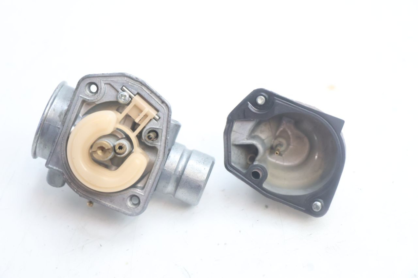 photo de CARBURADOR YAMAHA SLIDER 50 (1999 - 2004) - Estado de la superficie y material