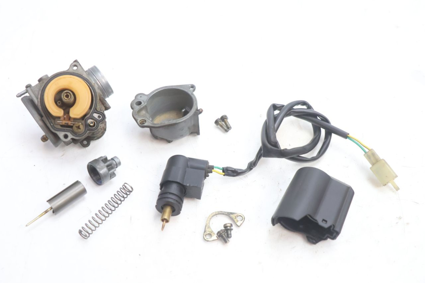 photo de CARBURADOR PEUGEOT SPEEDFIGHT LC 50 (1996 - 2002) - Estado de la superficie y material