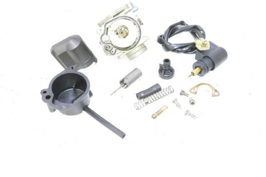 photo de CARBURADOR PEUGEOT SPEEDFIGHT LC 50 (1996 - 2002) - Primer plano de alta resolución