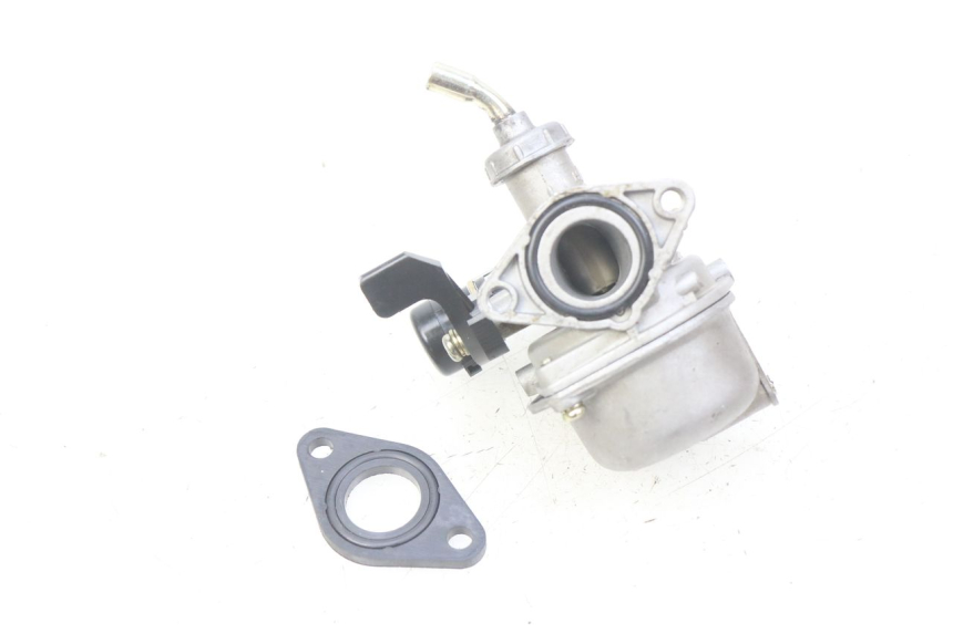 photo de CARBURADOR CHINESE QUAD SPEEDY DELUXE 125 - Primer plano técnico