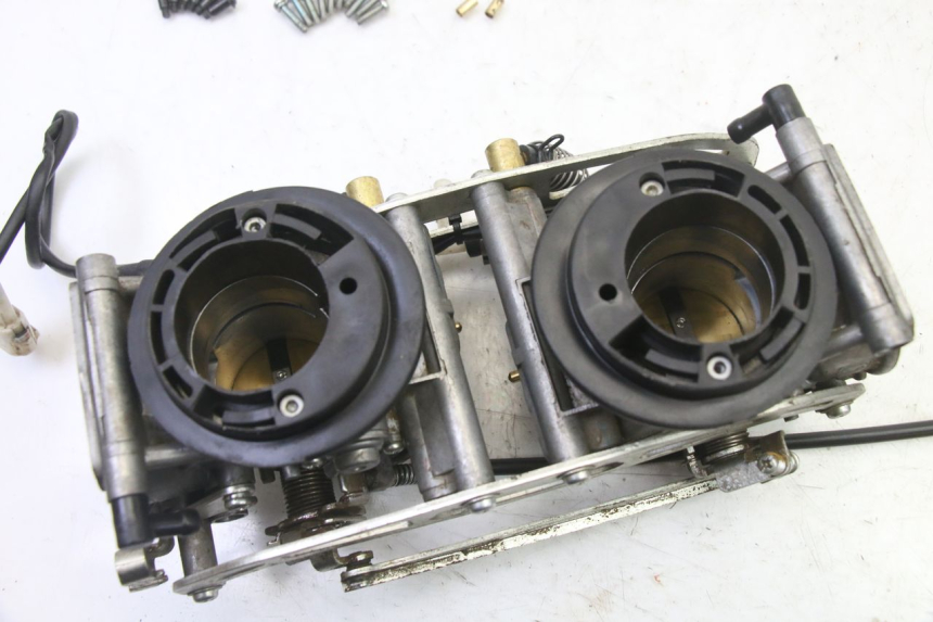 photo de CARBURADOR KTM SUPERENDURO R 950 (2005 - 2009) - Primer plano de alta resolución