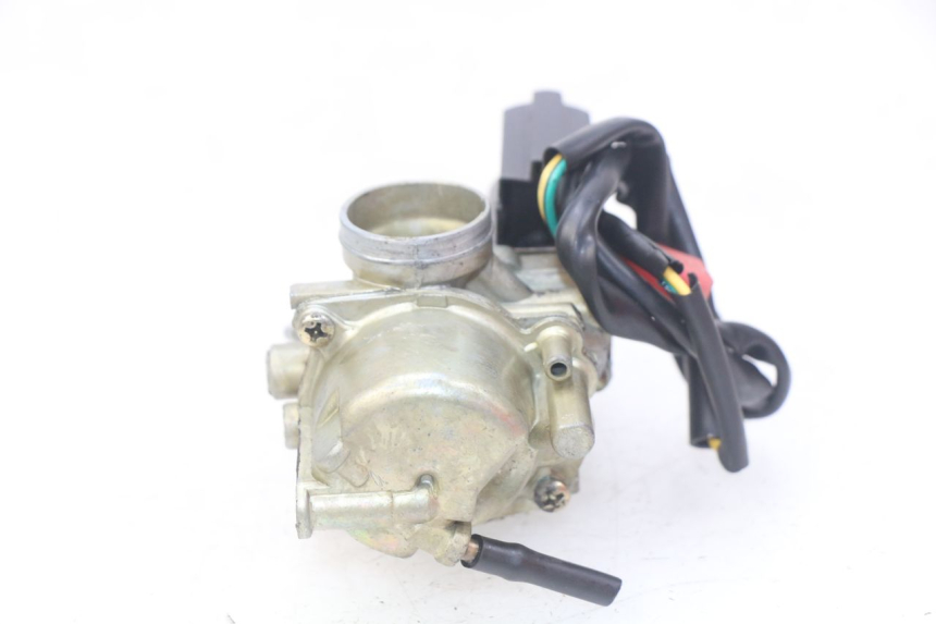 photo de CARBURADOR PEUGEOT TKR TREKKER FURIOUS 50 (2005 - 2014) - Primer plano técnico