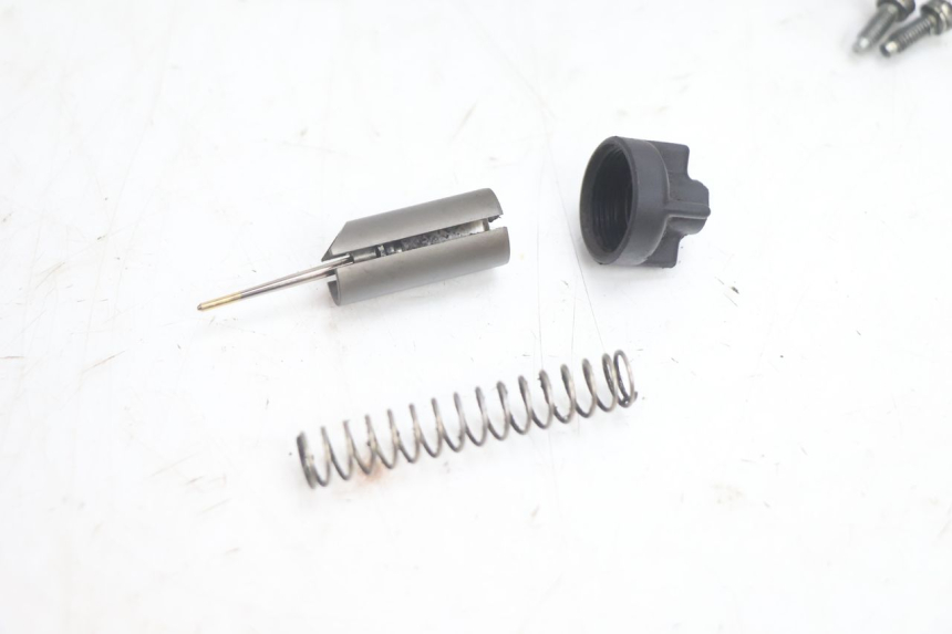 photo de CARBURADOR PEUGEOT TKR TREKKER FURIOUS 50 (2005 - 2014) - Características distintivas
