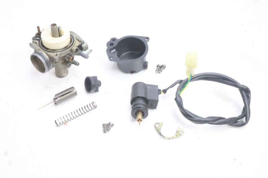 photo de CARBURADOR PEUGEOT TKR TREKKER FURIOUS 50 (2005 - 2014) - Estado de la superficie y material