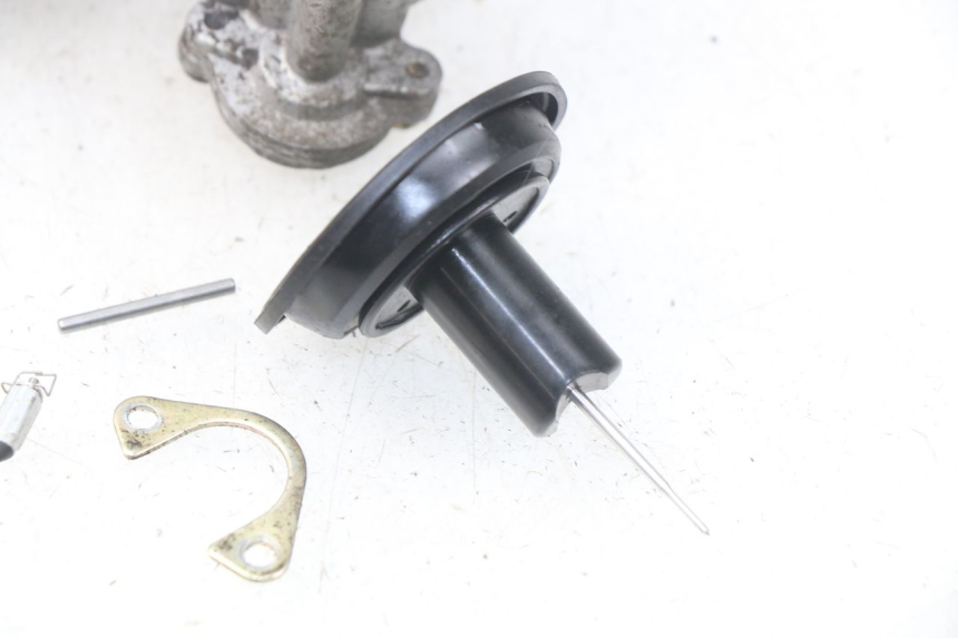 photo de CARBURADOR BAOTIAN TRAVEL SPIRIT 50 (2010 - 2012) - Otra vista del artículo