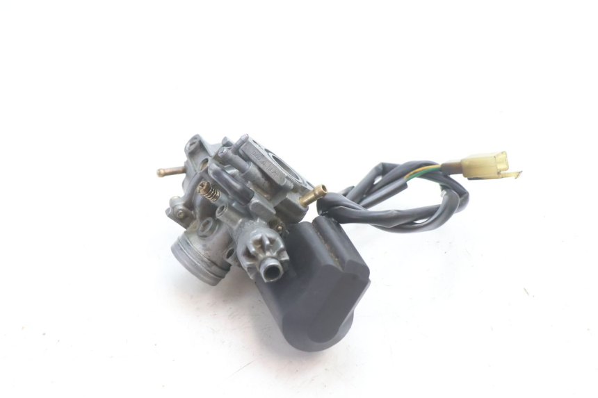 photo de CARBURADOR PEUGEOT TREKKER 50 (1995 - 2004) - Primer plano técnico