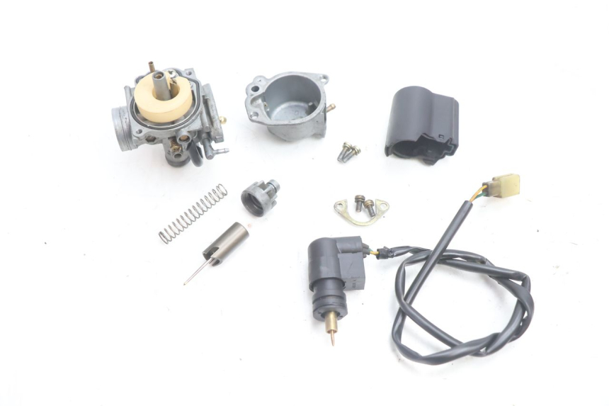 photo de CARBURADOR PEUGEOT TREKKER 50 (1995 - 2004) - Detalles de los puntos de fijación
