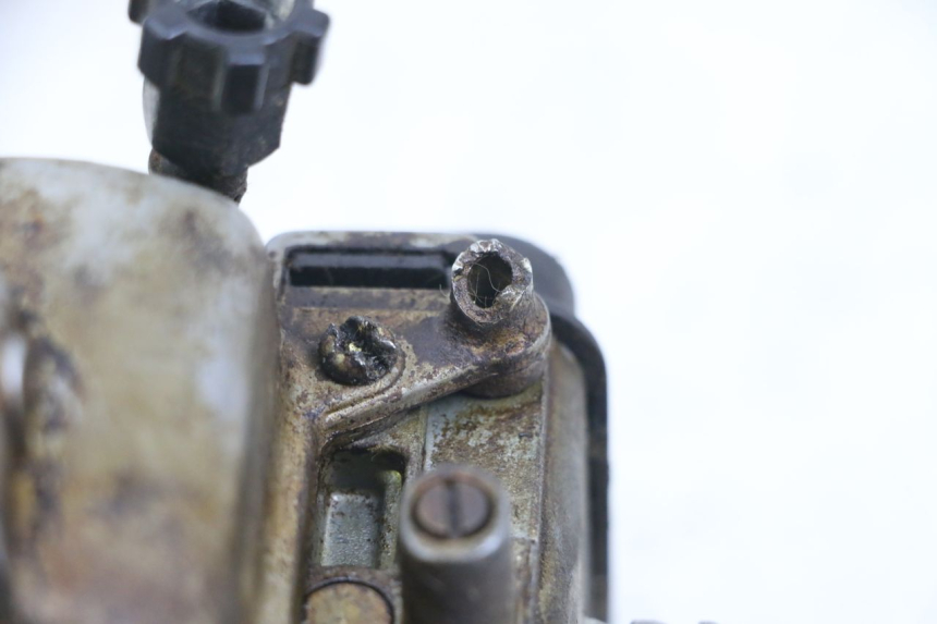 photo de CARBURADOR HONDA TRX 300 (1988 - 2000) - Primer plano técnico