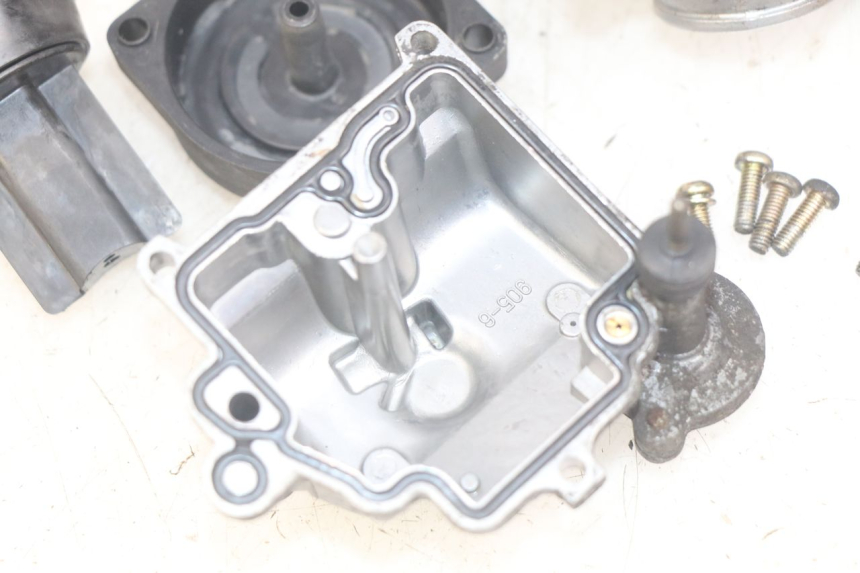 photo de CARBURADOR SUZUKI UH BURGMAN 125 (2002 - 2006) - Inspección visual detallada