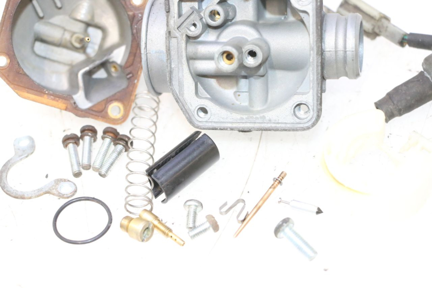 photo de CARBURADOR PEUGEOT VIVACITY NEW 2T 50 (2008 - 2017) - Inspección visual detallada