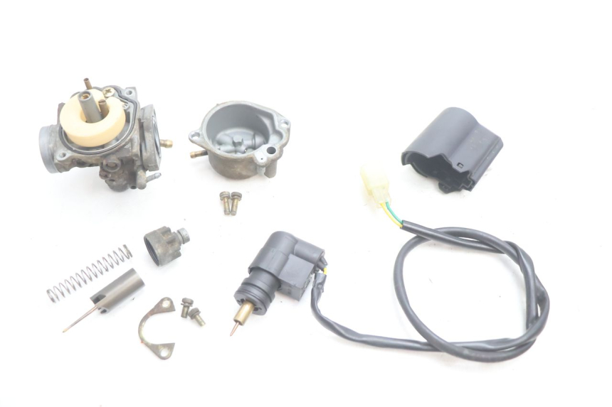 photo de CARBURADOR PEUGEOT VIVACITY 50 (1998 - 2003) - Estado de la superficie y material