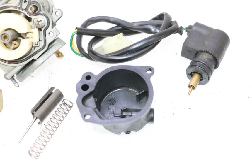 photo de CARBURADOR PEUGEOT VIVACITY 50 (2004 - 2009) - Primer plano de alta resolución