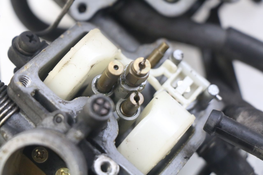 photo de CARBURADOR HONDA VT C SHADOW 125 (1999 - 2007) - Ángulo de visión alternativo