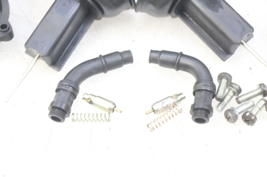 photo de CARBURADOR HONDA VT C SHADOW 125 (1999 - 2007) - Estado de la superficie y material