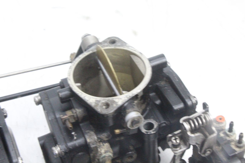photo de CARBURADOR YAMAHA WAVE RUNNER GP R 1200 (2000 - 2003) - Características distintivas