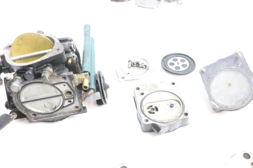 photo de CARBURADOR YAMAHA WAVE RUNNER GP R 1200 (2000 - 2003) - Zoom estado de uso