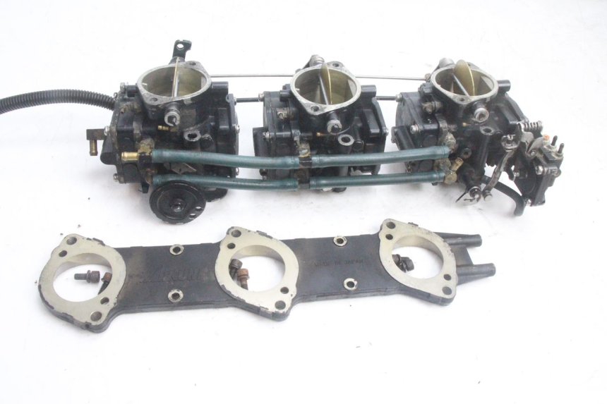 photo de CARBURADOR YAMAHA WAVE RUNNER GP R 1200 (2000 - 2003) - Recambio usado revisado