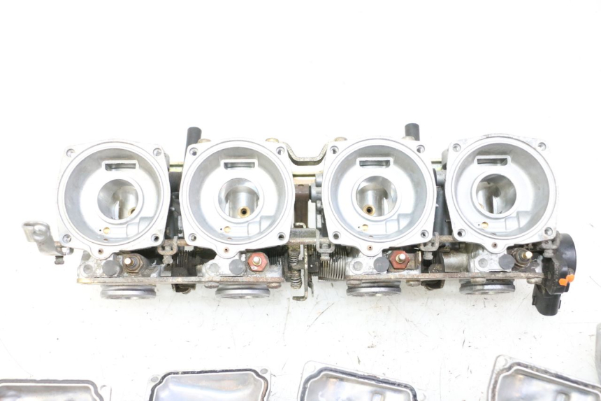 photo de CARBURADOR YAMAHA XJN DIVERSION 600 (2000 - 2003) - Estado de la superficie y material