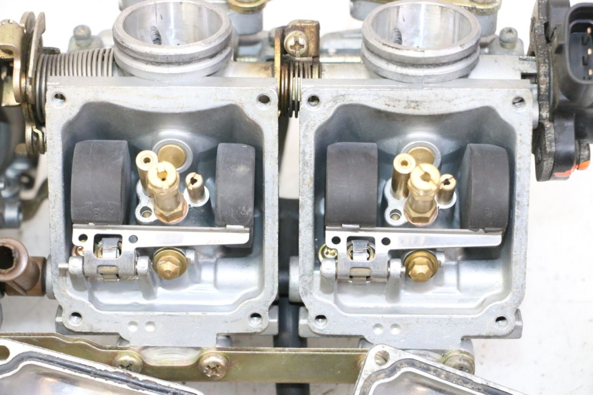 photo de CARBURADOR YAMAHA XJN DIVERSION 600 (2000 - 2003) - Recambio usado revisado