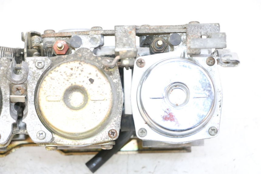 photo de CARBURADOR YAMAHA XJN DIVERSION 600 (2000 - 2003) - Detalles de los puntos de fijación