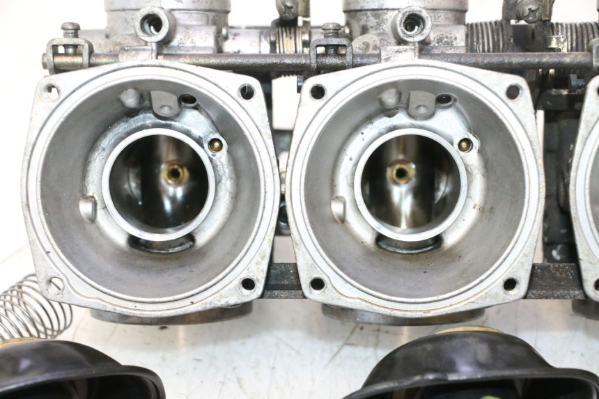 photo de CARBURADOR YAMAHA XJR 1300 (1998 - 2002) - Características distintivas