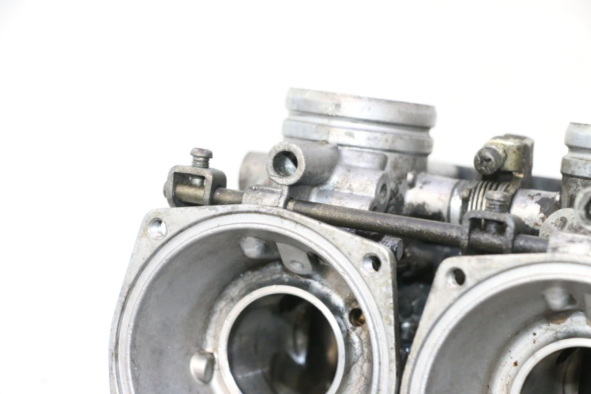 photo de CARBURADOR YAMAHA XJR 1300 (1998 - 2002) - Enfoque en la estructura