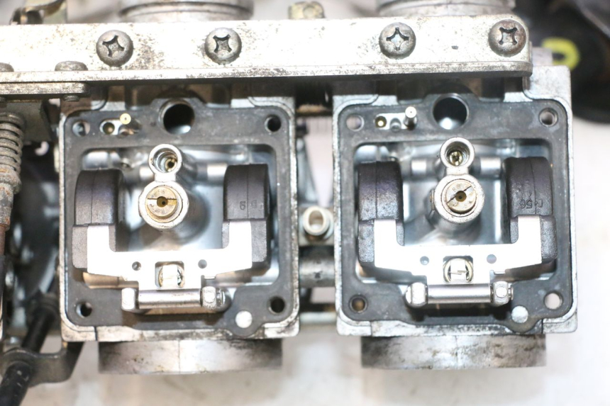 photo de CARBURADOR YAMAHA XJR 1300 (1998 - 2002) - Estado de la superficie y material