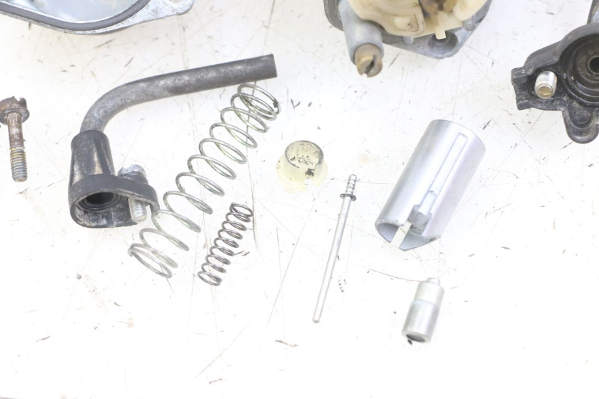 photo de CARBURADOR YAMAHA BW'S NG NEXT GENERATION 50 (1996 - 2003) - Inspección visual detallada